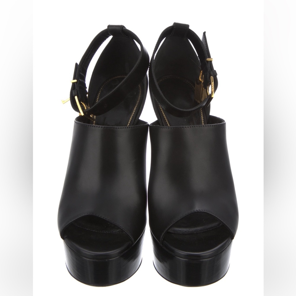 Tom Ford platform chuncky heels with pad lock